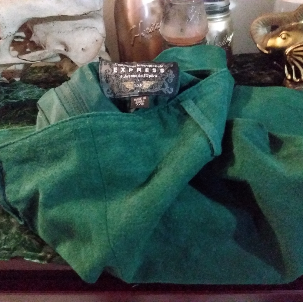 Suede green express pencil skirt 7/8